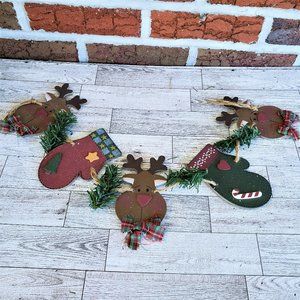Reindeer & Mittens Swag